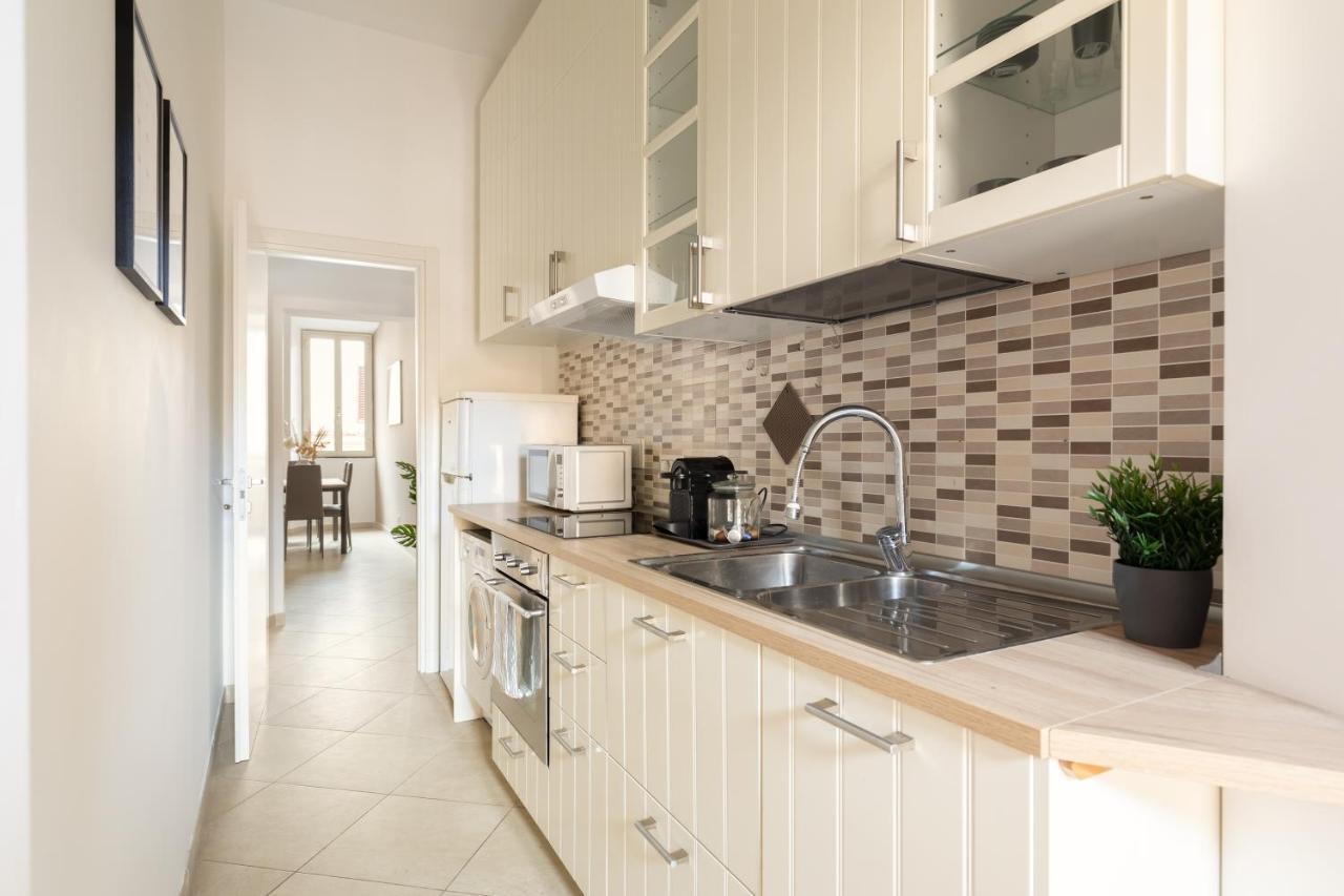 Residenza Piazza Di Spagna Rome Bagian luar foto
