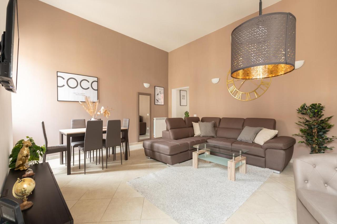 Residenza Piazza Di Spagna Rome Bagian luar foto